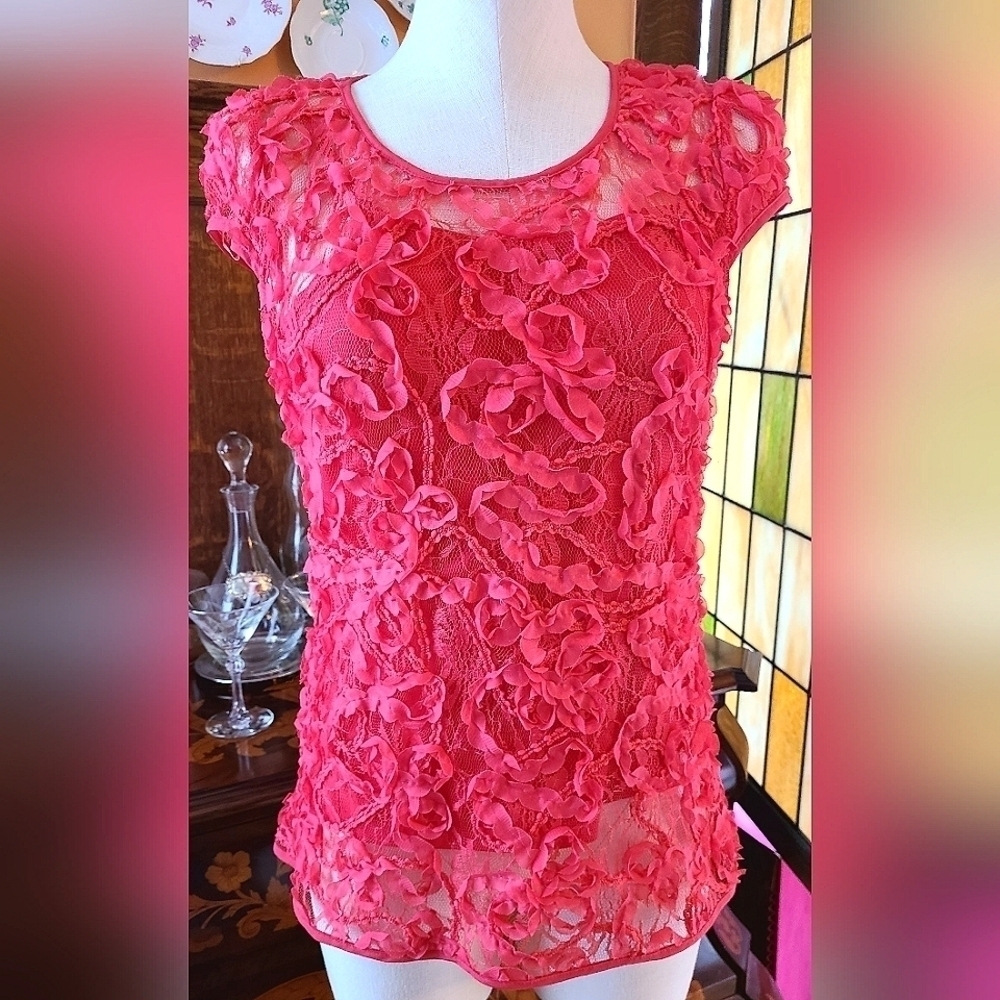 Eci Bright Coral Red Lace Cap Sl. Top